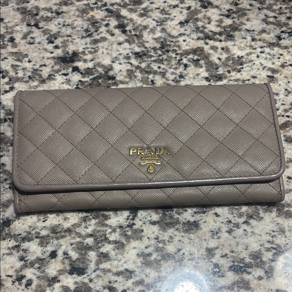 Prada Quilted Leather Continental Wallet - Taupe Gray (argilla)